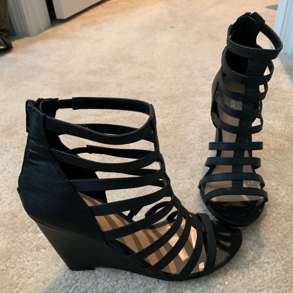 Express - Black Gladiator Wedges